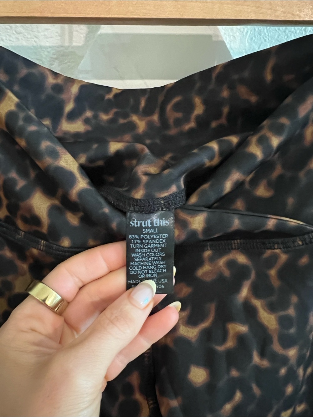 NWT Strut This Leopard Print High-Waist Leggings - Black & Brown - Picture 4 of 4